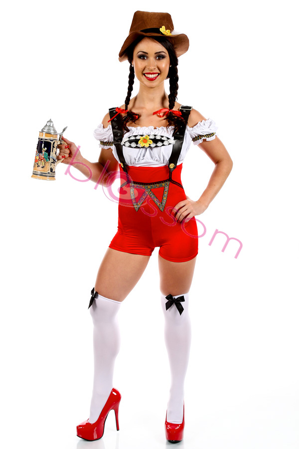 lederhosen womens outfit